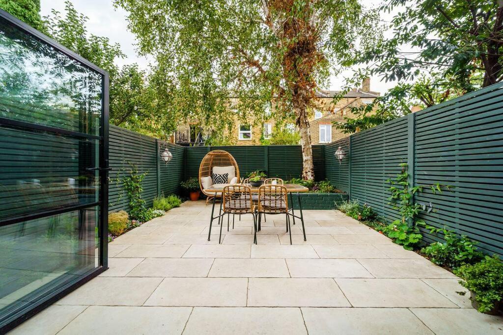 Apartament 2 Bedroom Garden Flat